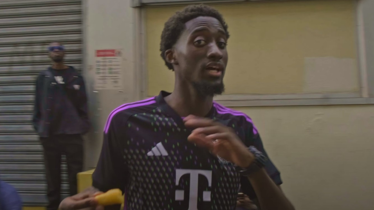 Couli B kicke fort sur "La Garde"