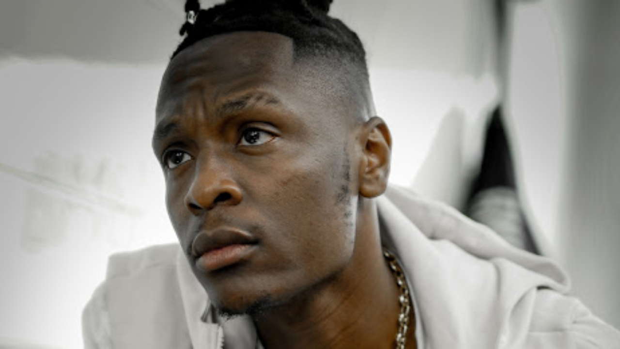 CrikJo revient avec son nouveau titre ''Jeez'' CrikJo revient avec son nouveau titre ''Jeez''