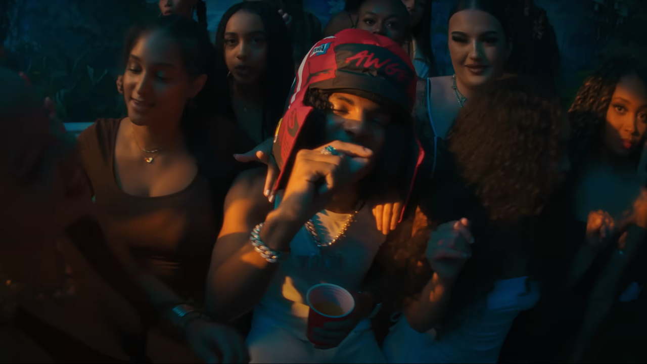 Dadi s'est fait "FOLLOW ! Dadi s'est fait "FOLLOW !