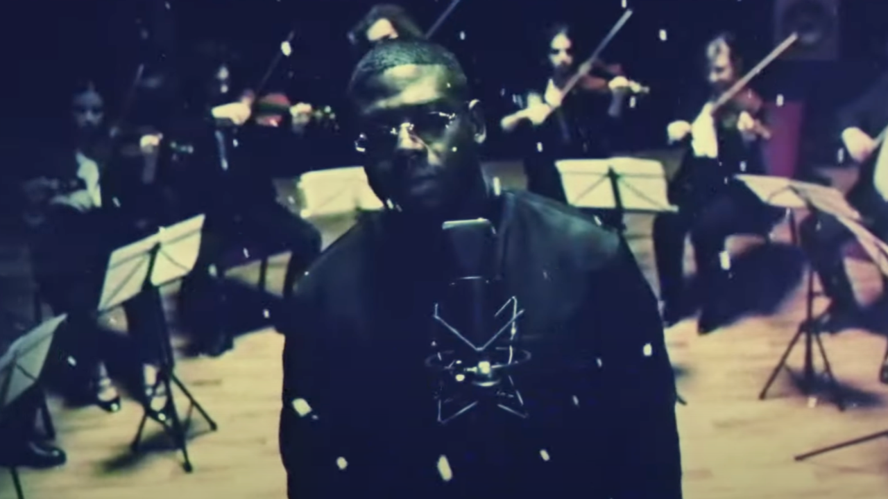 Dinos sort le clip du nostalgique "Simyaci"