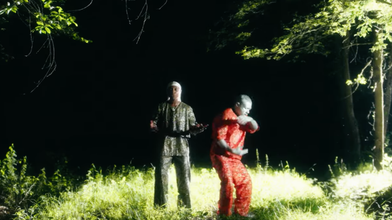 Eesah Yasuke à cheval dans "Prophétie"