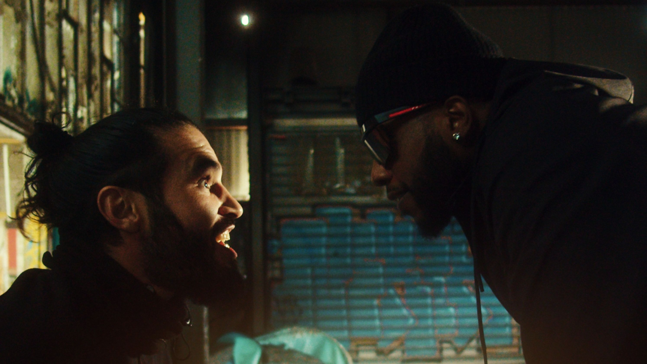 Elams dévoile le clip "Les Braisés" !