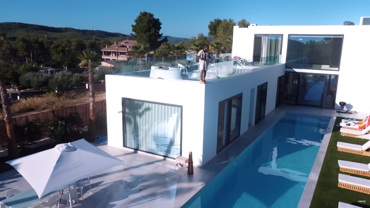 Elams est en "Mandat de dépôt"