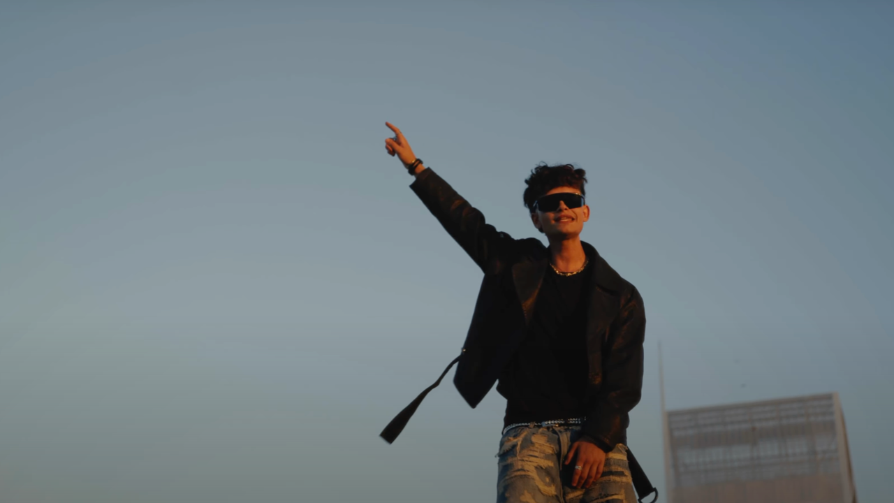 Enolevrai se prend pour "William Wallace" dans son nouveau clip