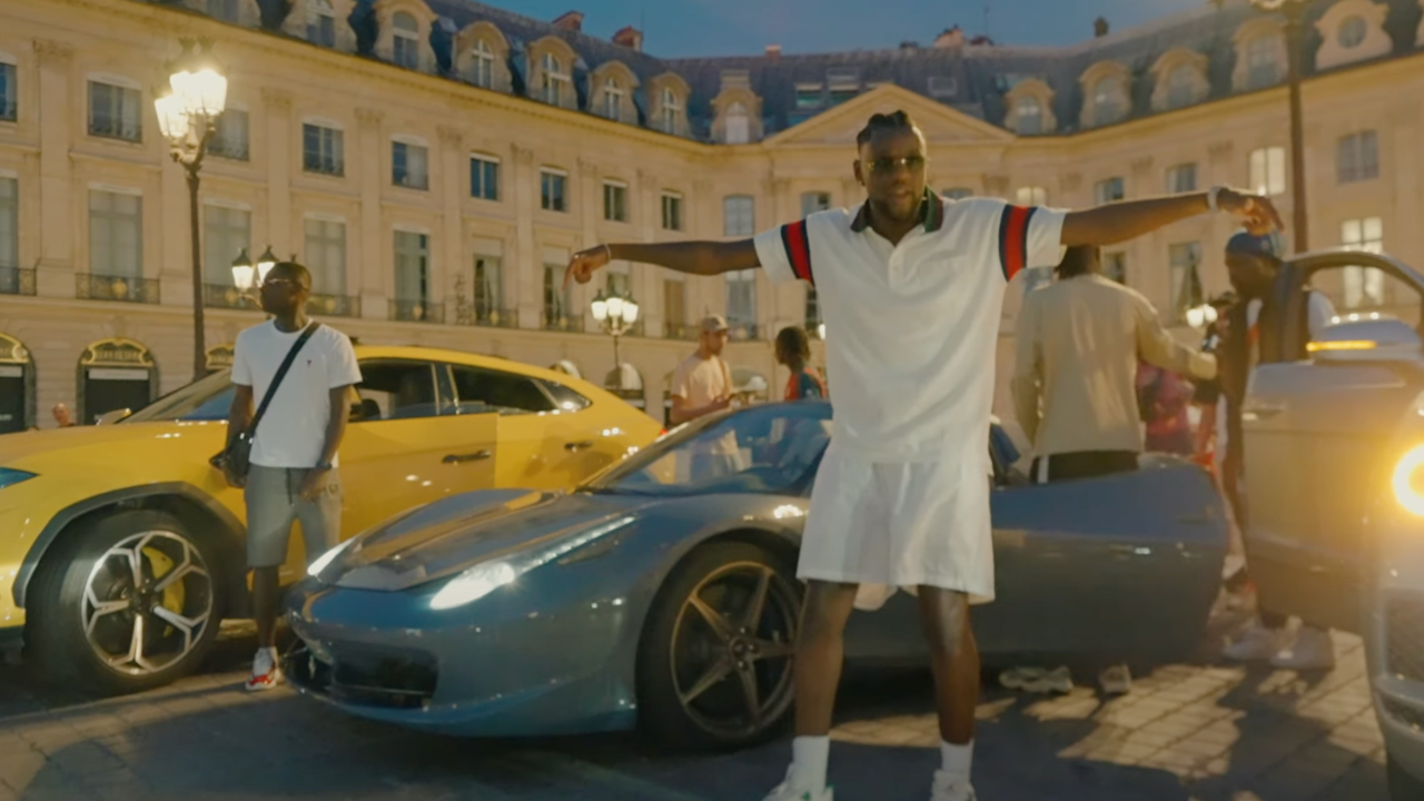 Guy2Bezbar est de retour avec le brûlant "OPÉRATION DRAGON #1" Guy2Bezbar est de retour avec le brûlant "OPÉRATION DRAGON #1"