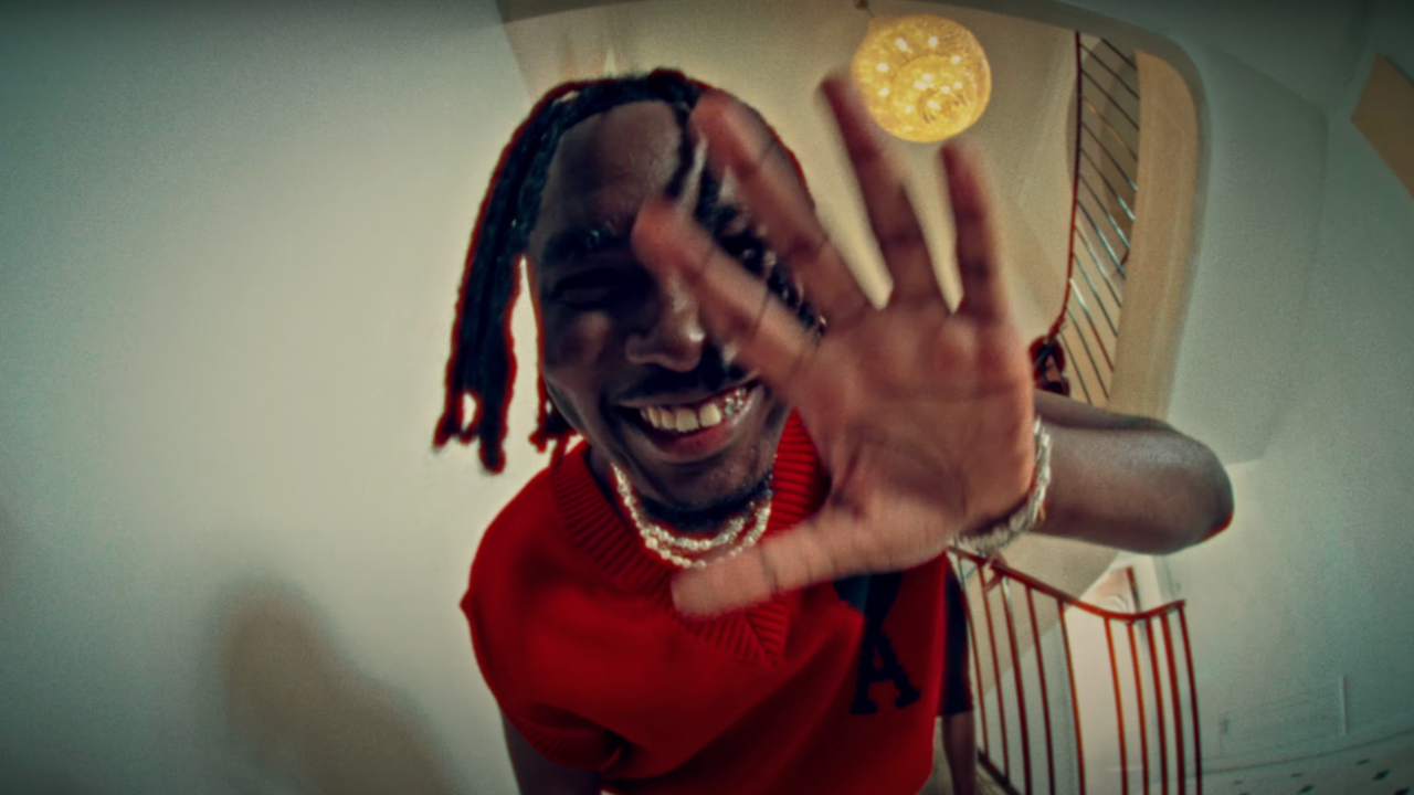 Harley est de retour et invite Didi B sur "T'Malade"