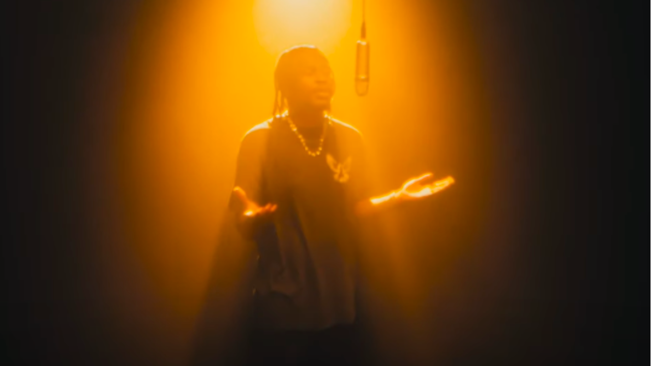 HK La Paille nous emmène sur "L’Autre Rive"