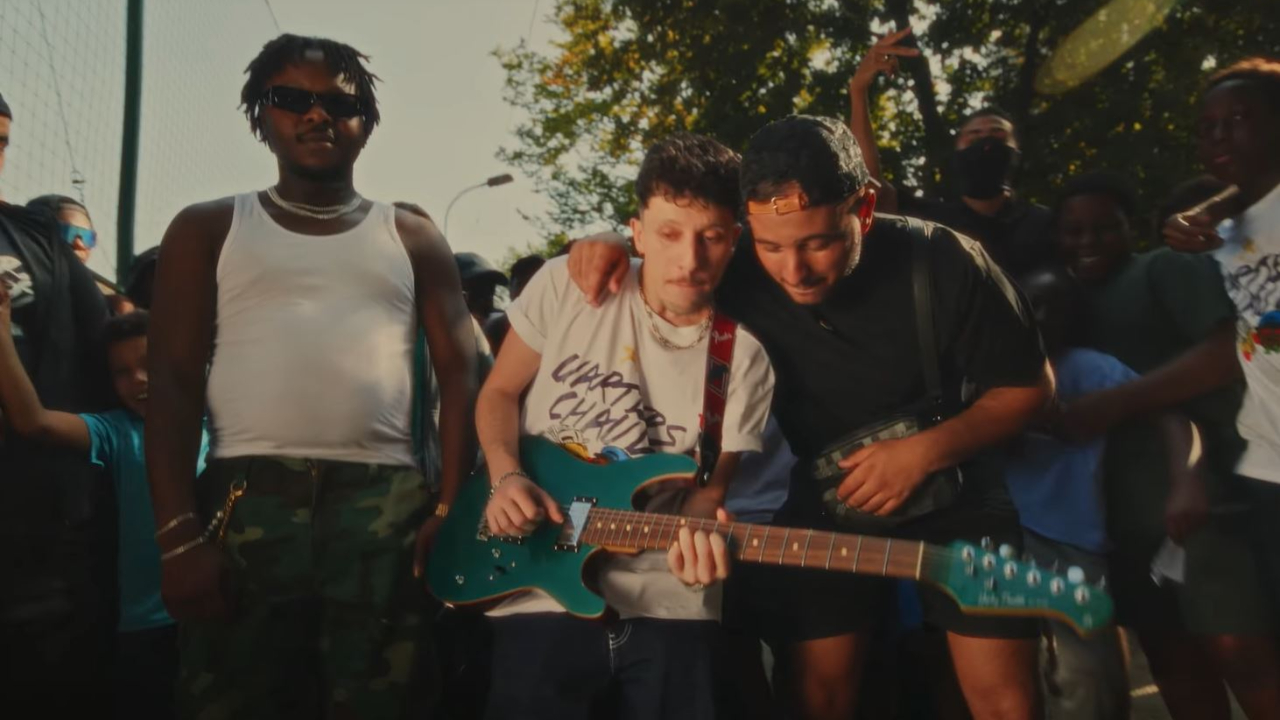 Hornet La Frappe et Leto sont posés dans le "Quartier chaud"