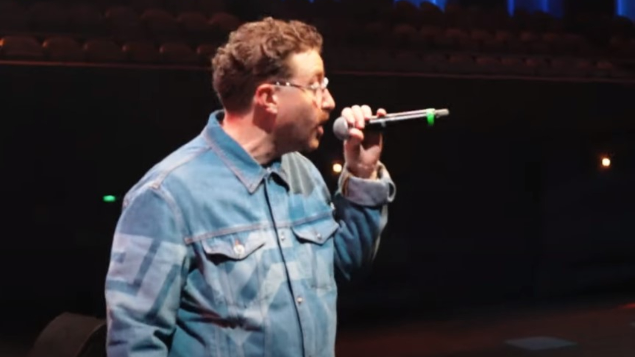 Jarod en mdoe célébration dans "Start 2024"