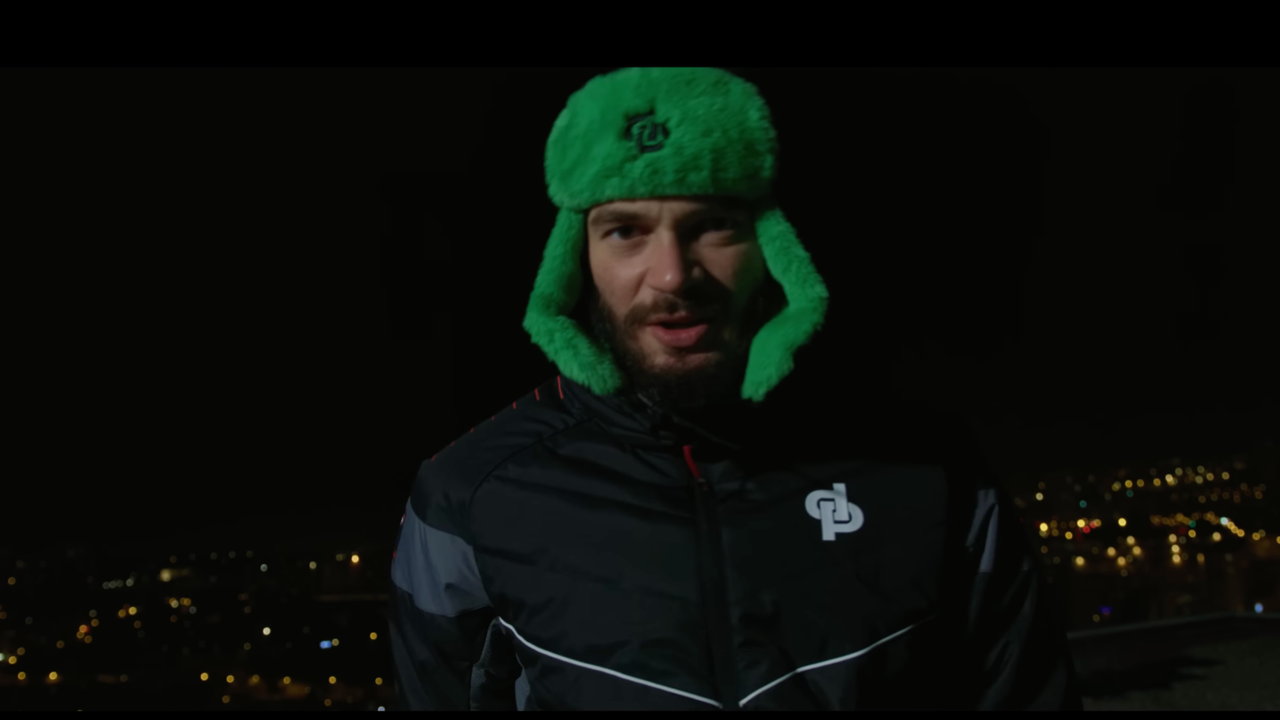 Jul dévoile un court-métrage pour "Canette dans les mains"