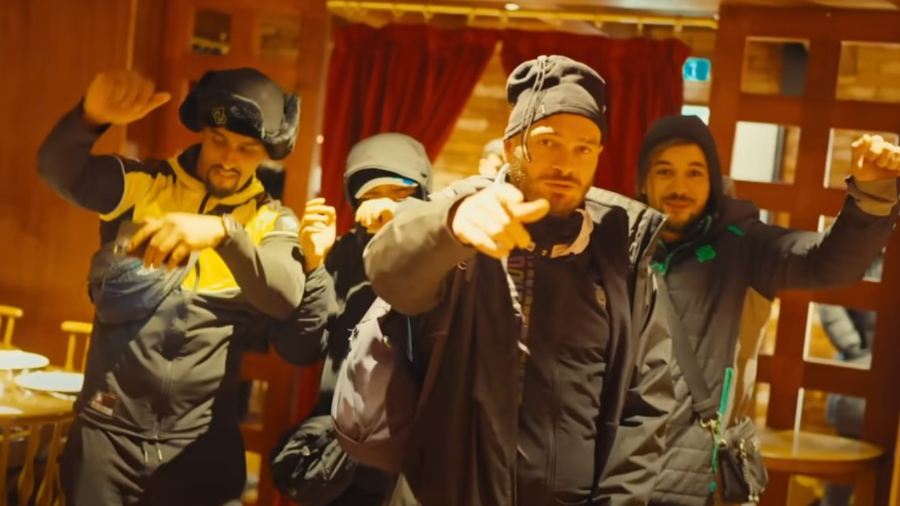 Jul en mode kickeur dans son "Freestyle OVNI"