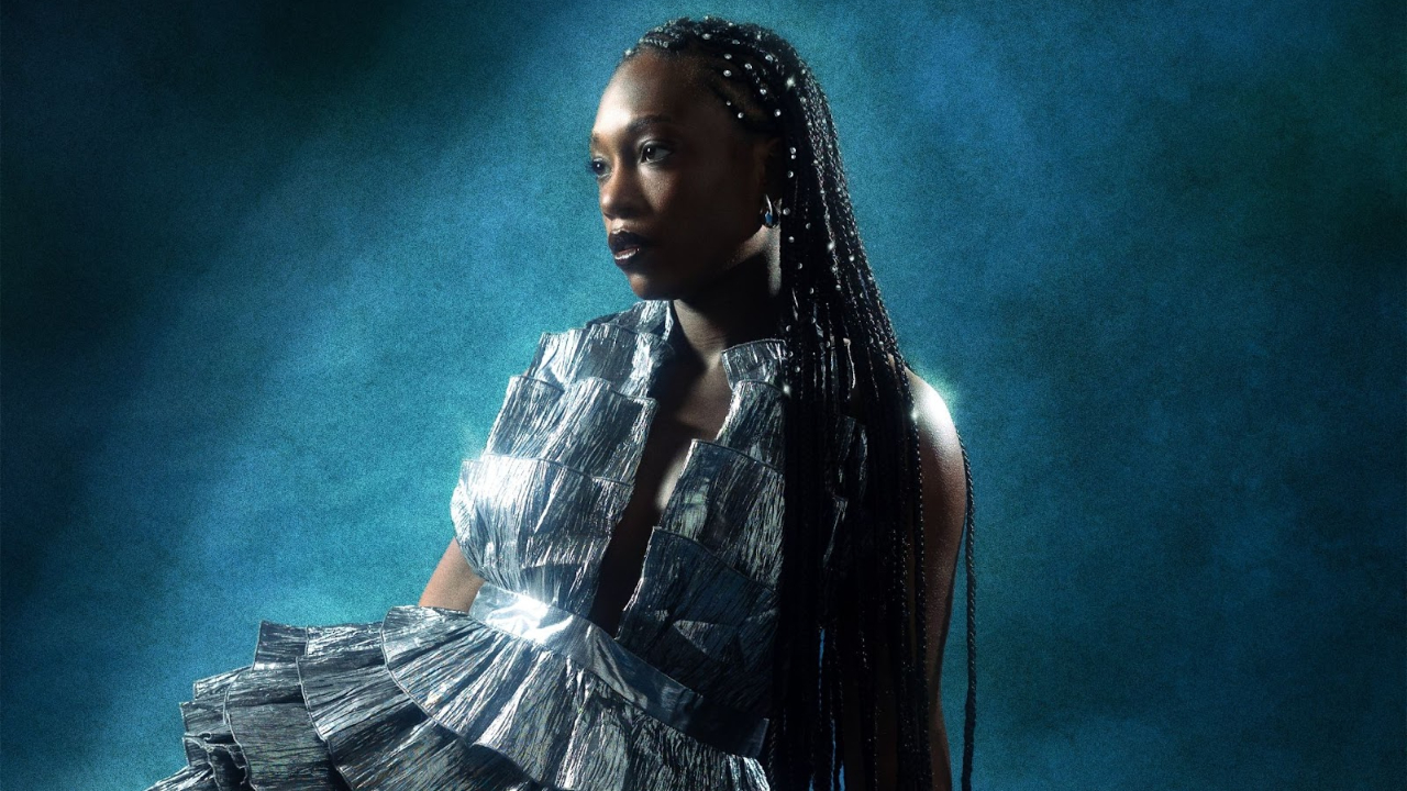 Juste Shani est dans la "Brillance" Juste Shani est dans la "Brillance"