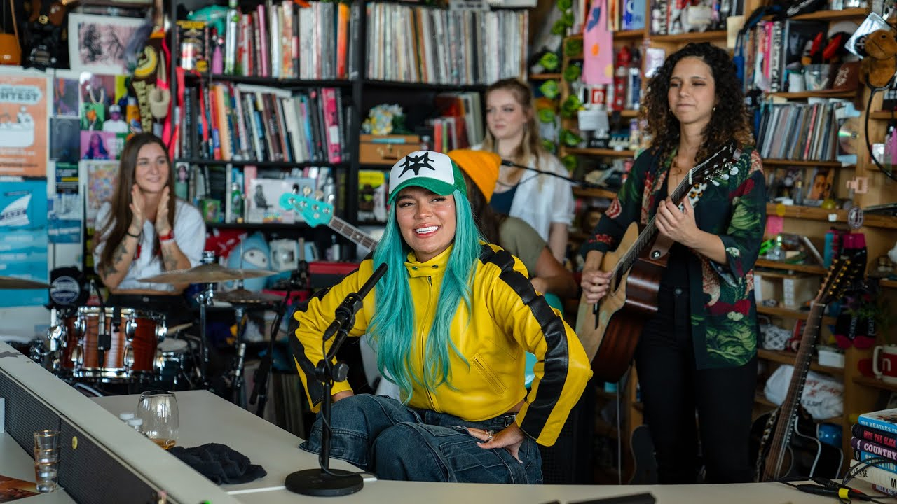 Karol G performe pour son deuxième Tiny Desk Concert Karol G performe pour son deuxième Tiny Desk Concert