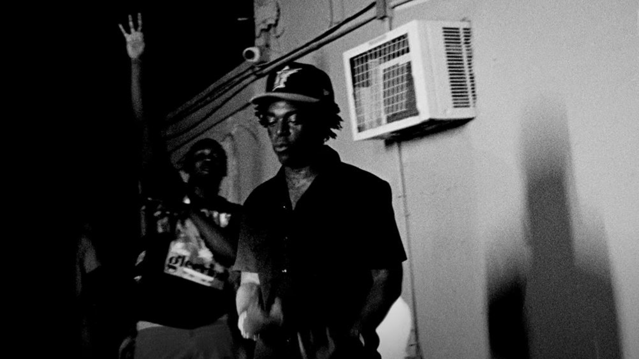 Kodak Black en mode sombre dans "Lemme See"