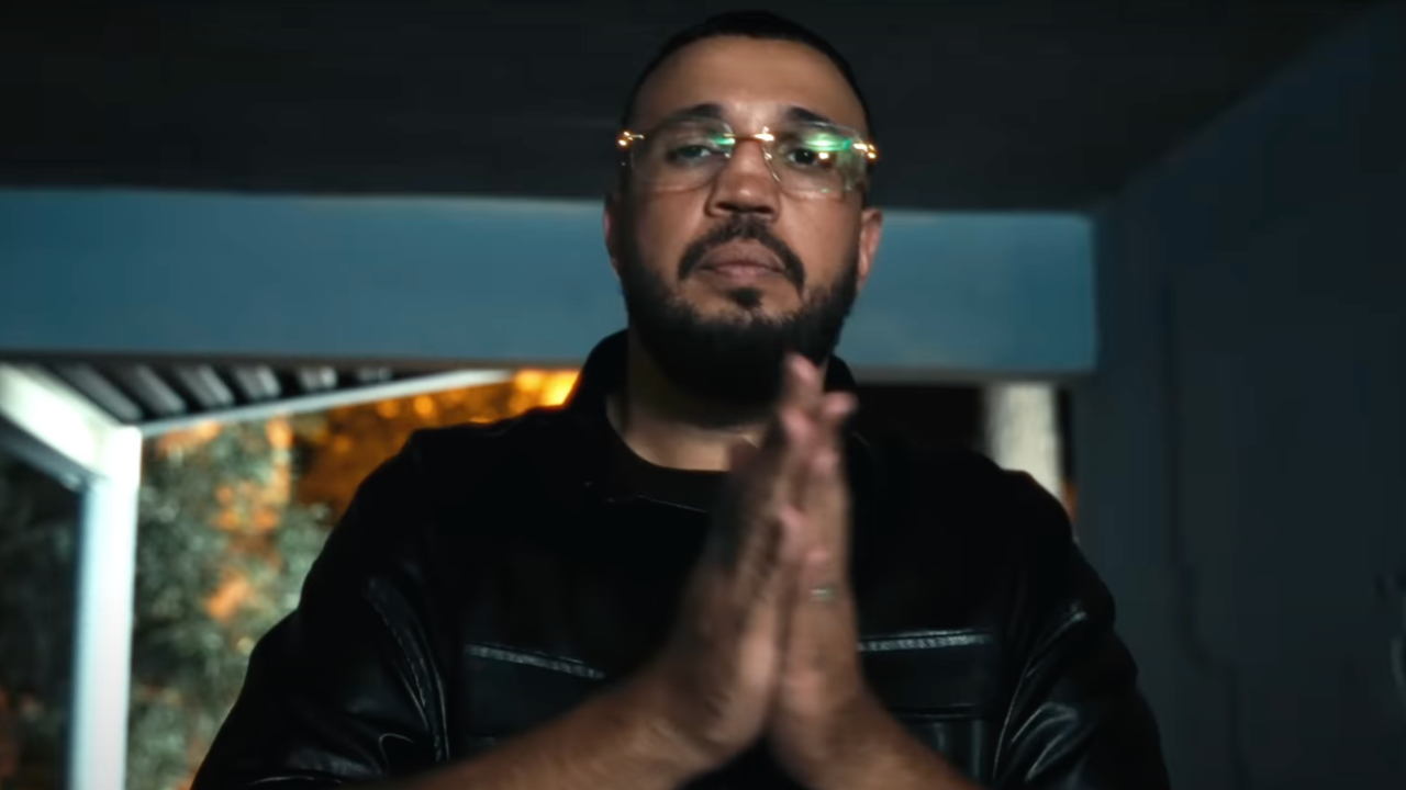 Kofs de retour en solo sur "Algérien Fâché #2" Kofs de retour en solo sur "Algérien Fâché #2"