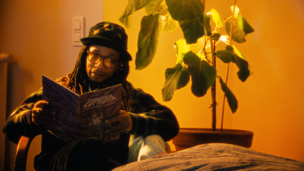 Krisy dévoile le clip de "sensuellement vôtre"