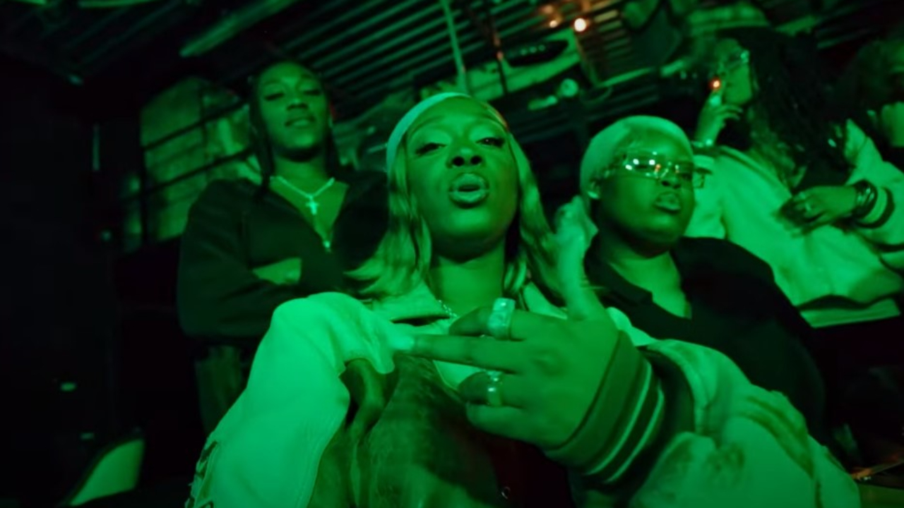 Le Juiice en mode no melody dans le "Money Dance"