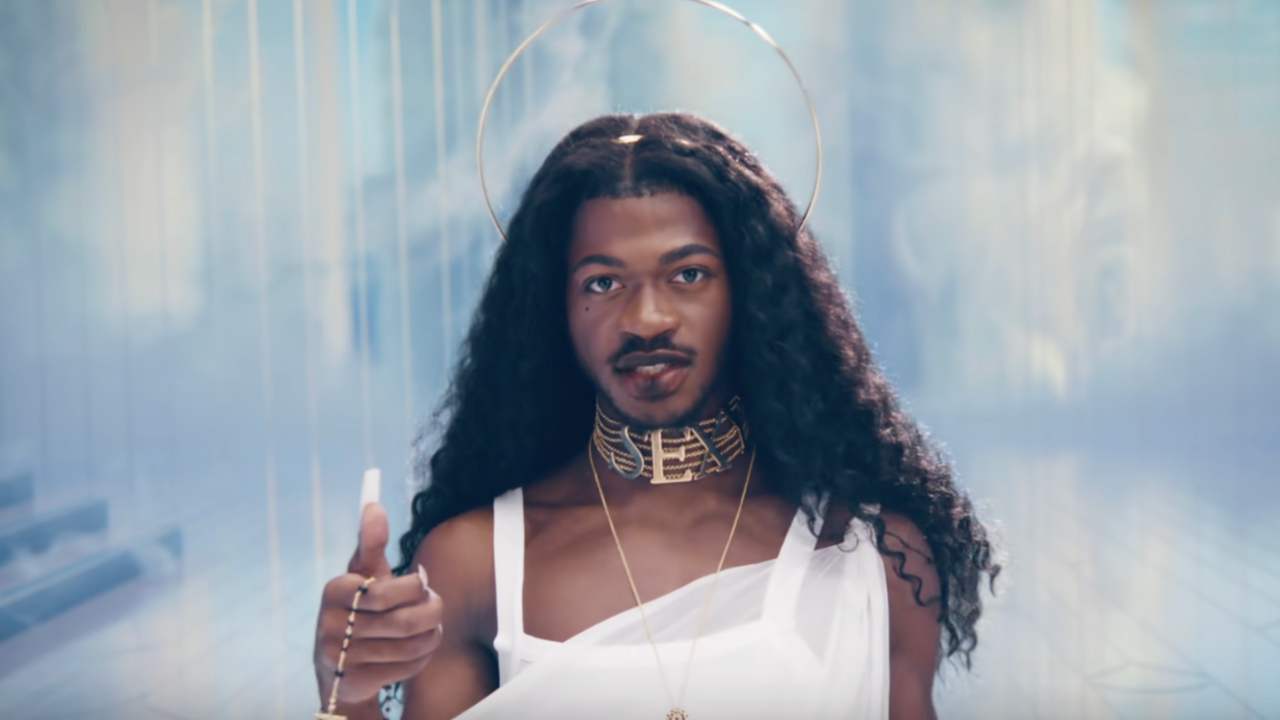 Lil Nas X se prend pour "J Christ"