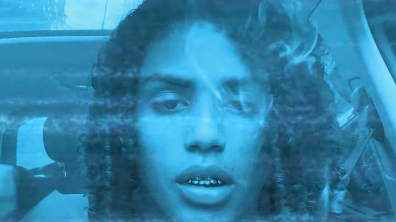 Luv Resval se prend pour "AZNVR"