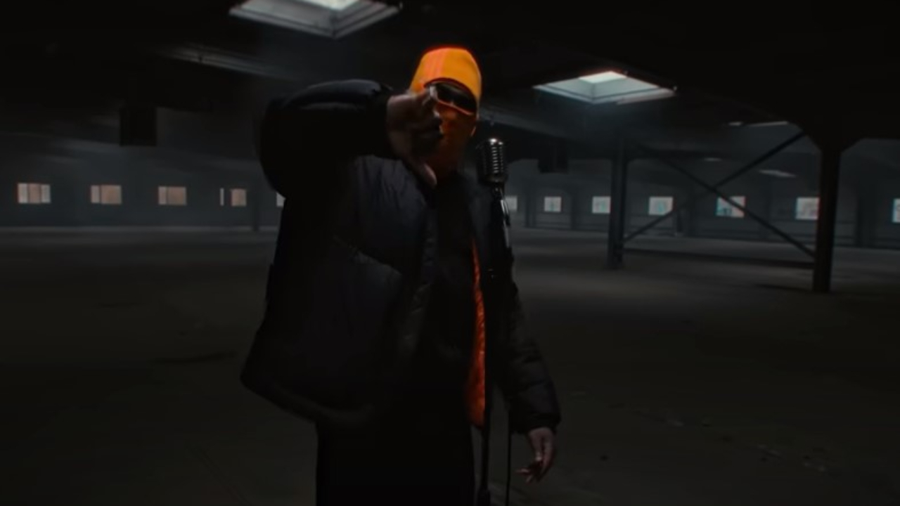 Mac Tyer de retour avec "Derrière tout ça"