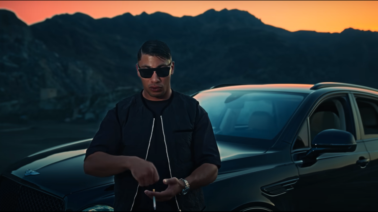 Maes balance le clip "RIVOLI"