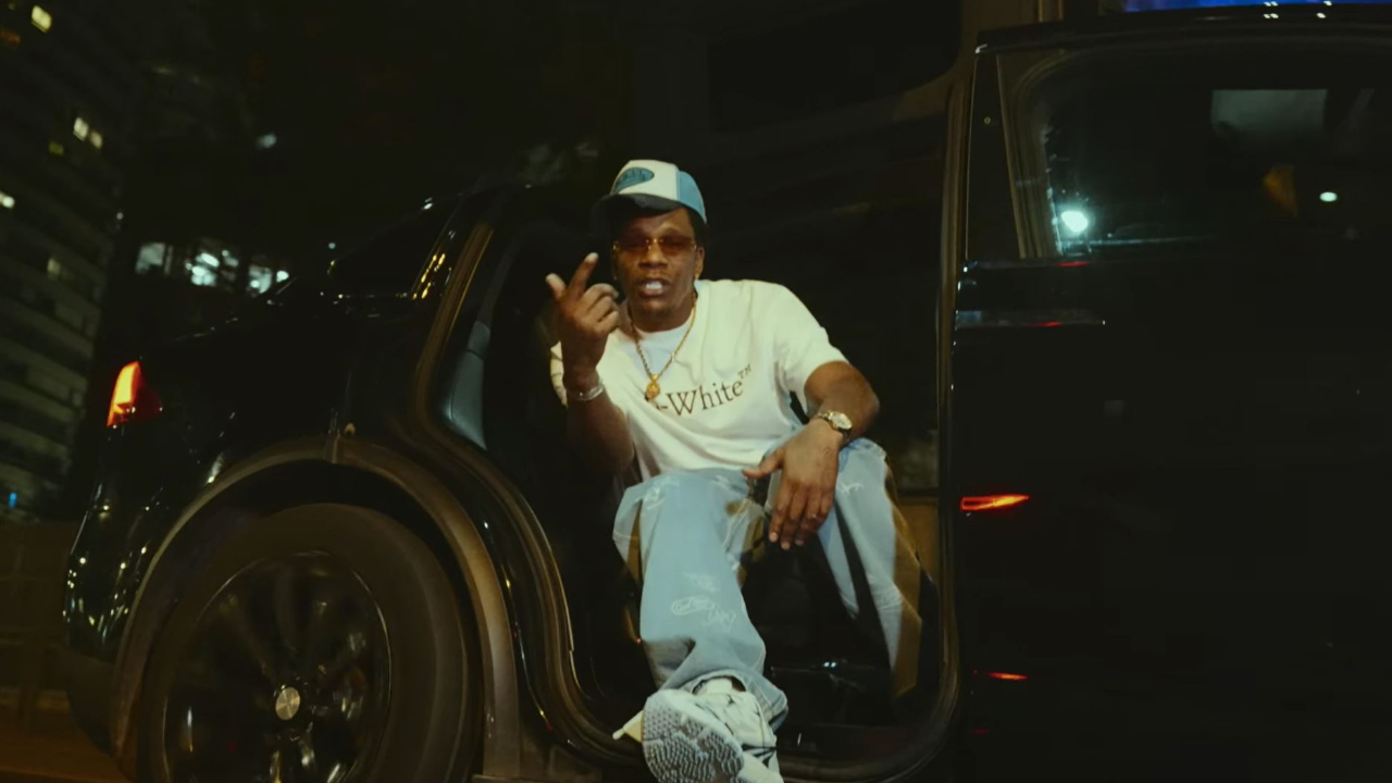 Mayo en pleine ride avec le clip de "CD (C'est Die)" Mayo en pleine ride avec le clip de "CD (C'est Die)"