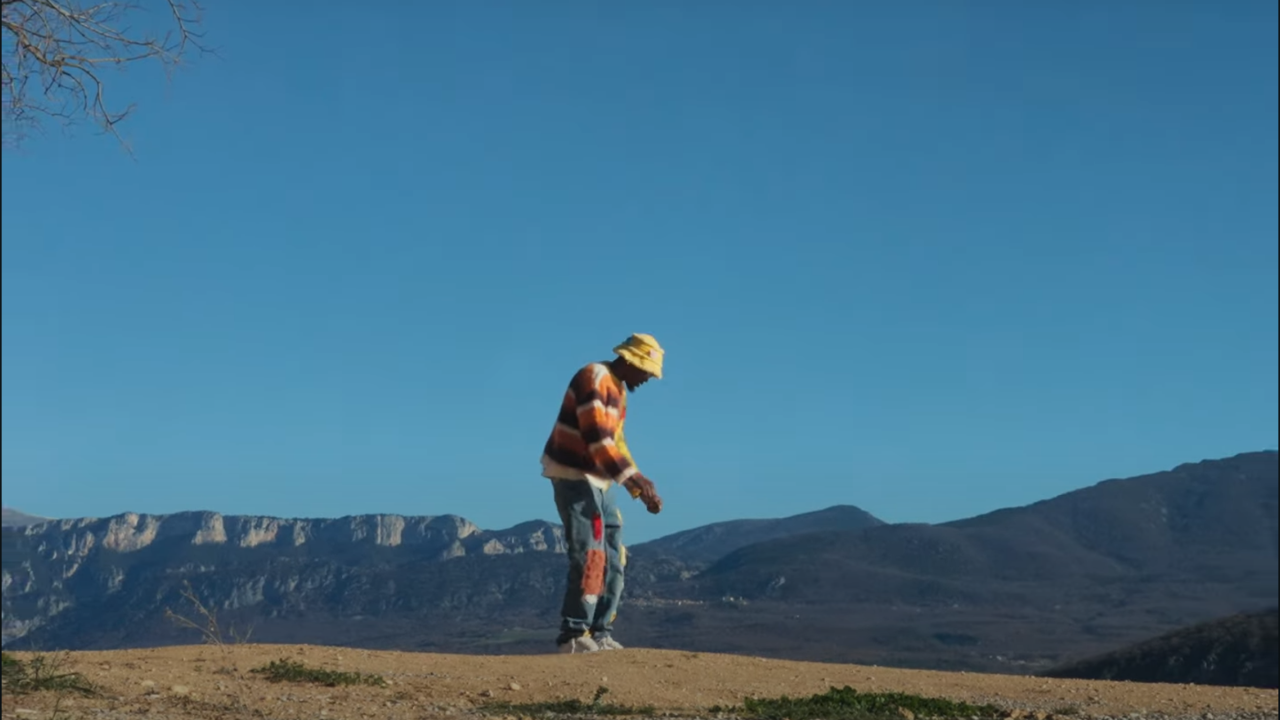 MHD frappe fort avec "Eyla"