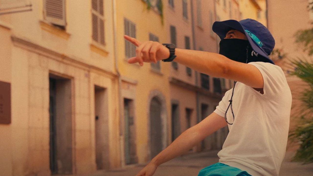 Nada vous fait danser avec "Que du Réel #1", validé par Jul