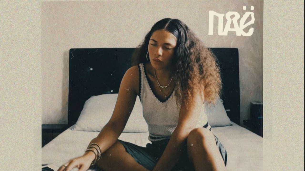 Naë rend hommage à Wallen et reprend "L'olivier"