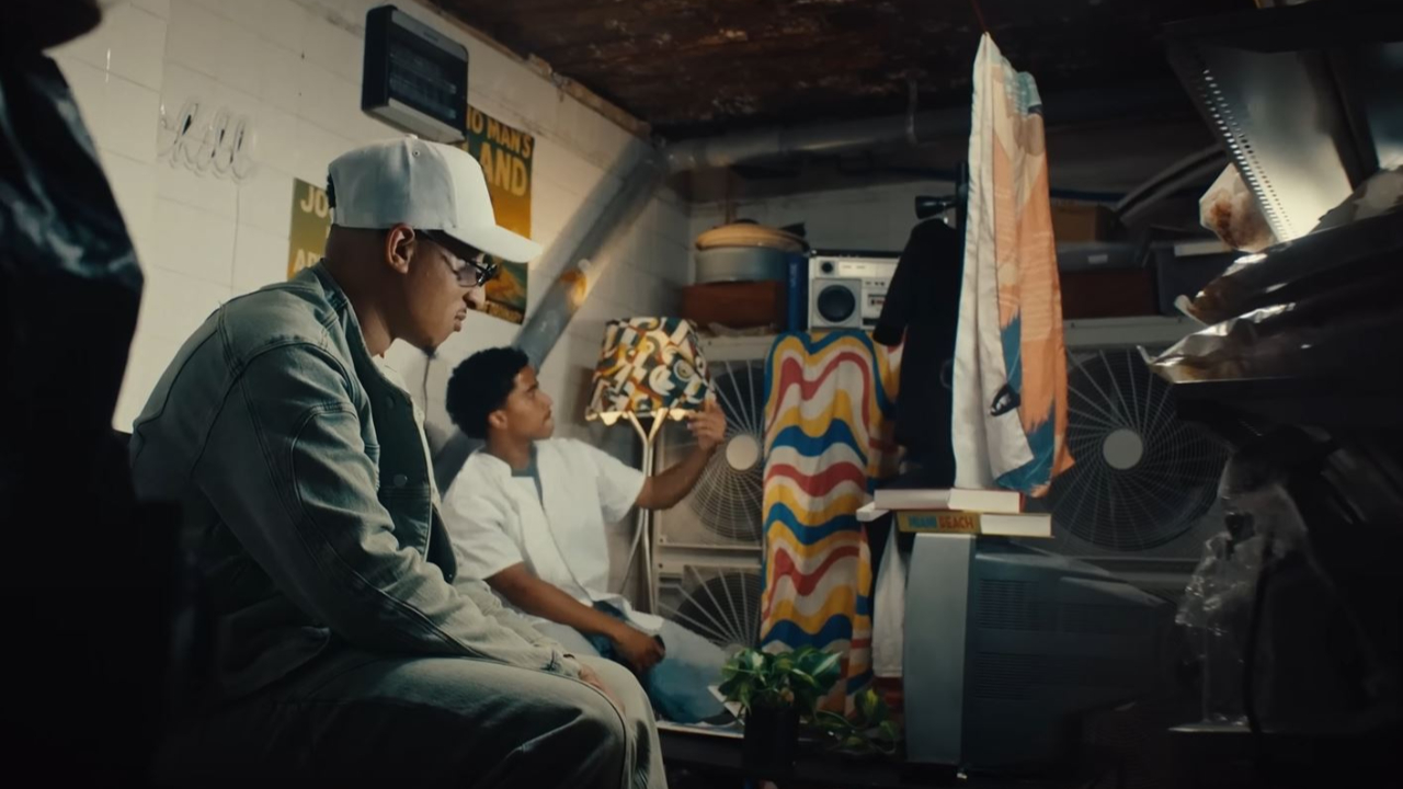 Nahir passe en mode manga pour le clip de "Bénévole"