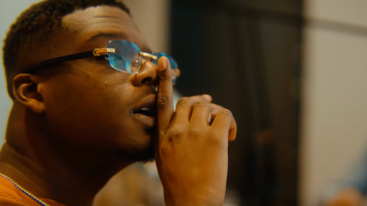 Ninho envoie une deuxième frappe avec son "Freestyle LVL UP 2"