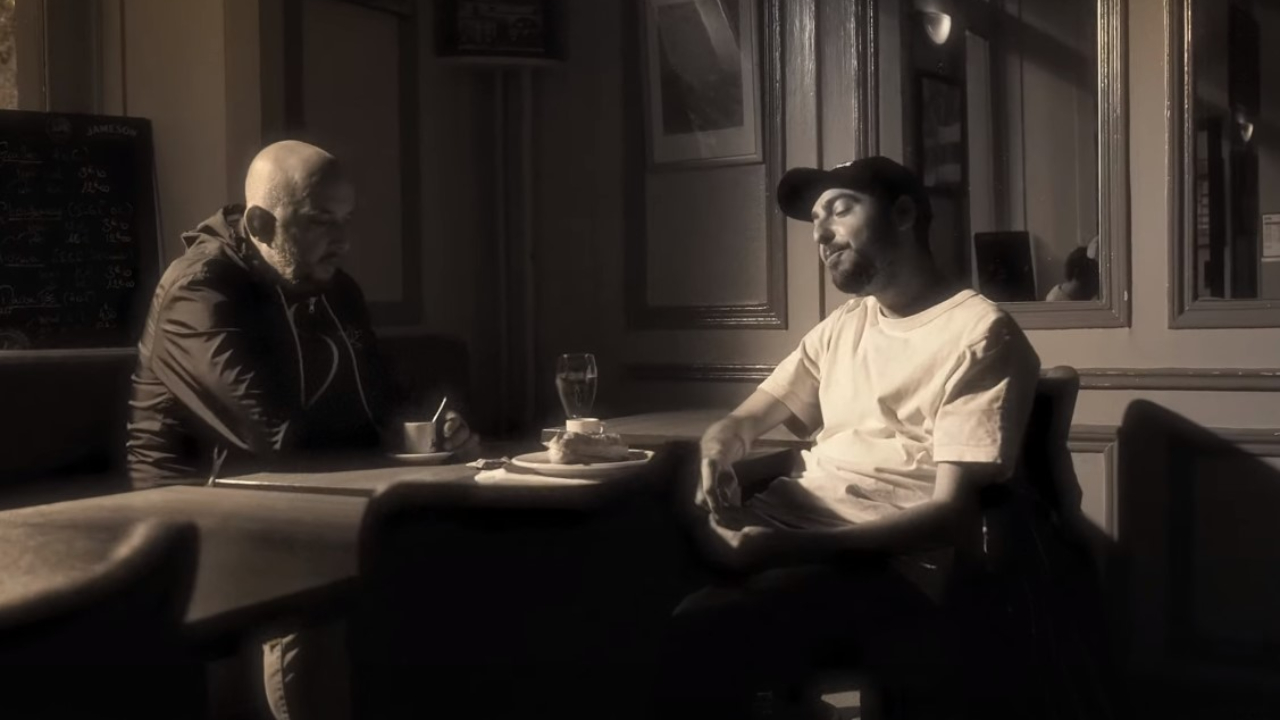 Okis est amoureux de "La meuf du snack"