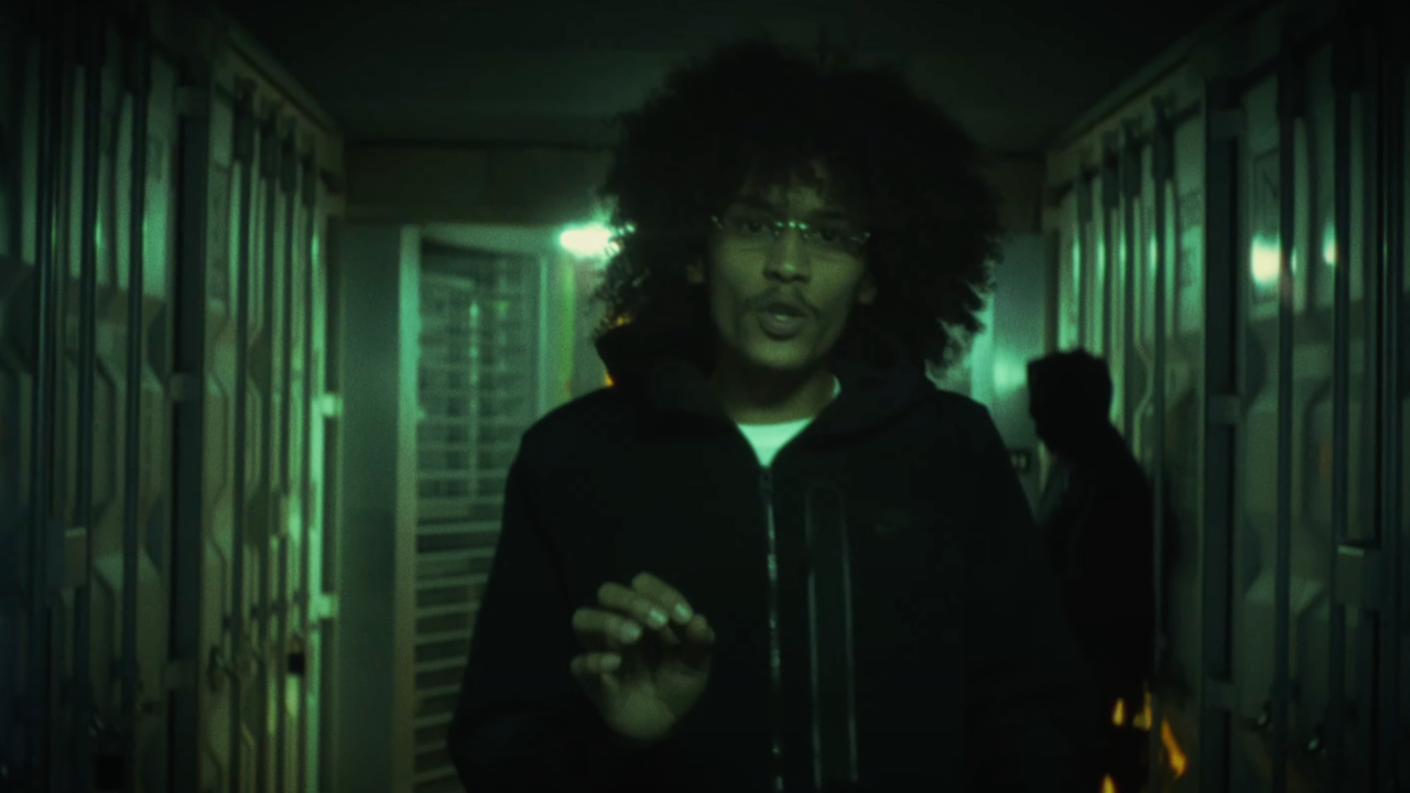 Osirus Jack est bien mystérieux dans le clip de "Vril 67"