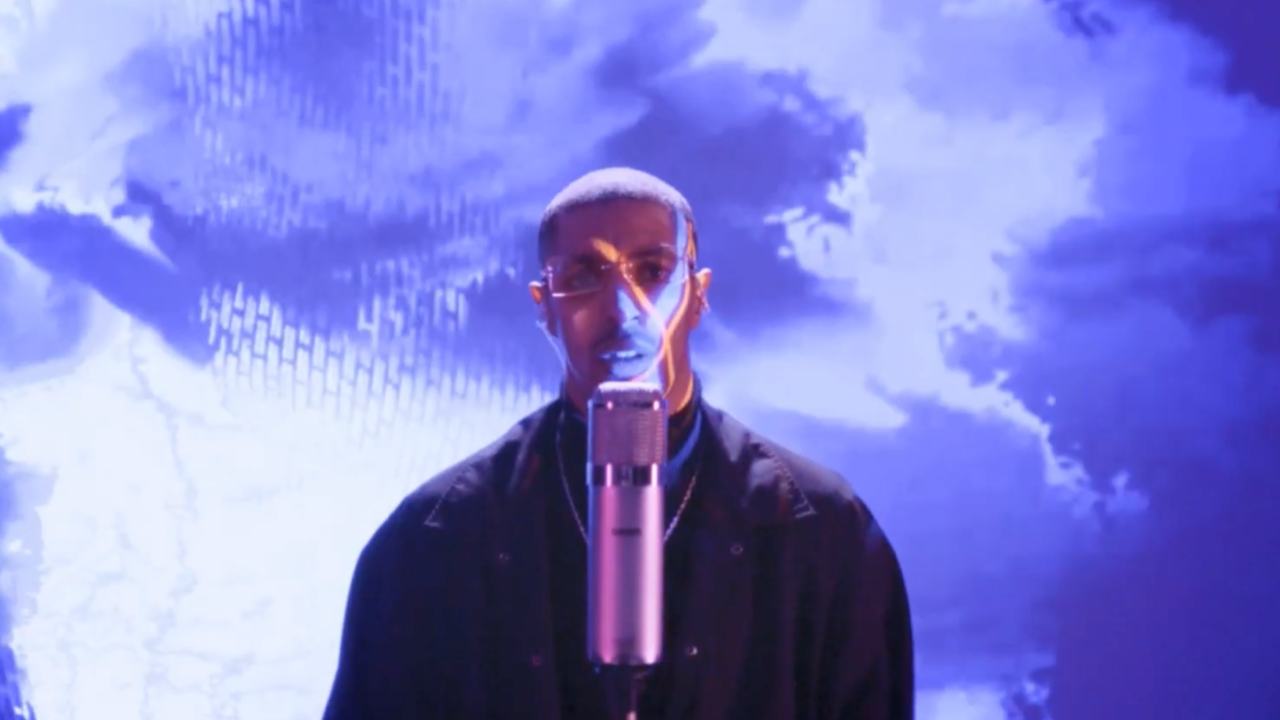 Ratu$ performe "Curriculum" pour Dazzle