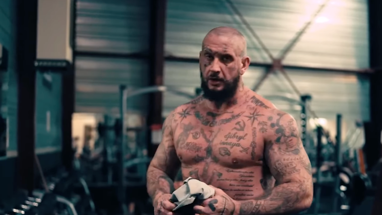 Seth Gueko balance "Guex Machina", un documentaire retraçant sa transformation physique Seth Gueko balance "Guex Machina", un documentaire retraçant sa transformation physique