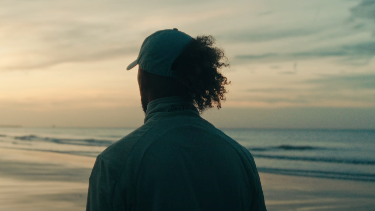 Shrkn met la lumière sur Rosae II avec le clip “Néon” !