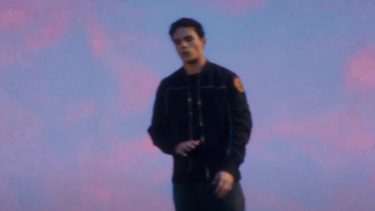 Simony en écorché vif dans "Tonnerre sous les tropiques" Simony en écorché vif dans "Tonnerre sous les tropiques"