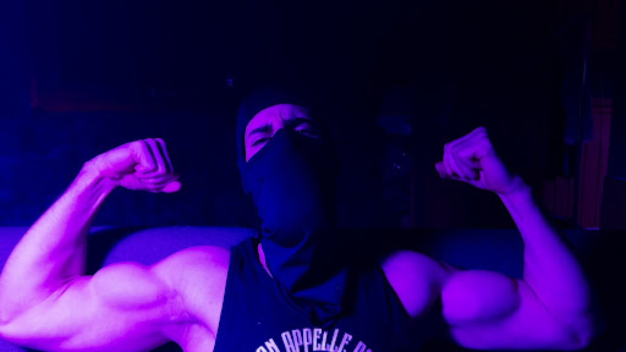 Skillotov dévoile ''Fauves Dans le Zoo'' Skillotov dévoile ''Fauves Dans le Zoo''