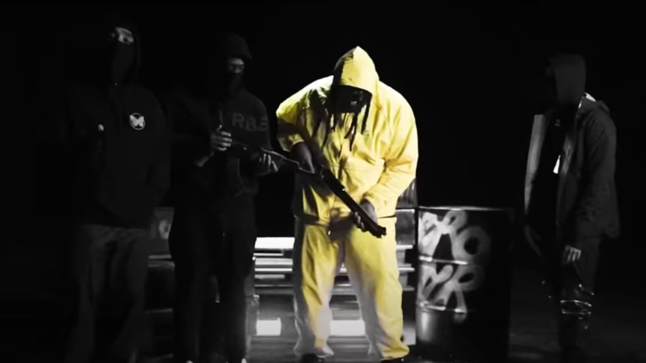 SLKrack tabasse comme "Captain America"