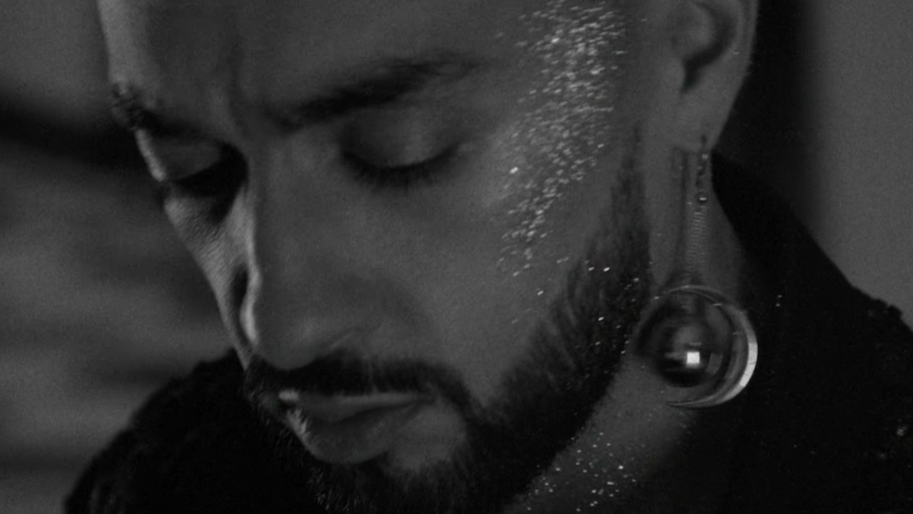 Sofiane Pamart dévoile le clip du délicat "Vera"