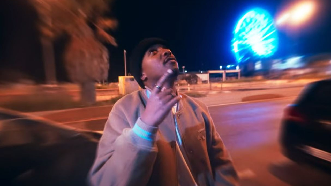 Soprano en feat avec PLK sur "Faux Paradis" Soprano en feat avec PLK sur "Faux Paradis"