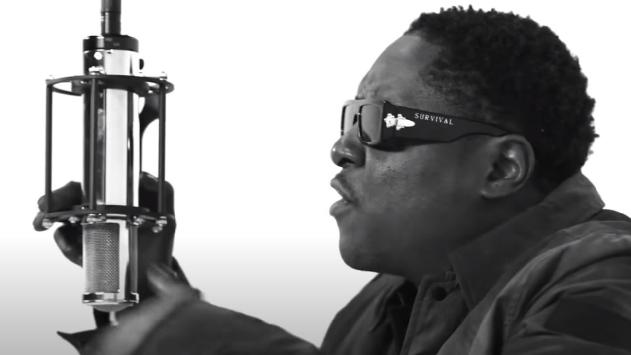 Swizz Beatz veut tout emporter dans "Take 'Em Out" f