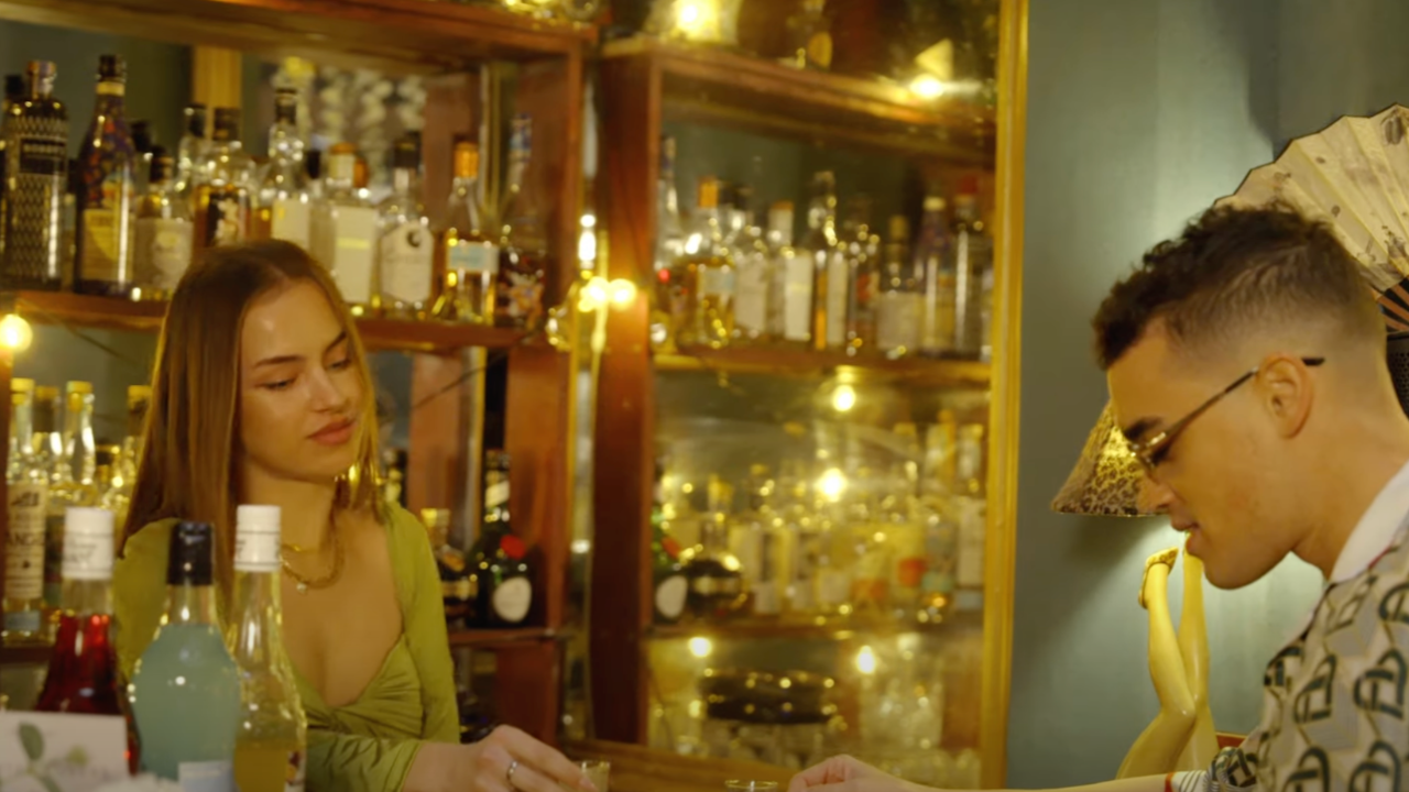 Sylva en mode amoureux dans "Mi Amor"