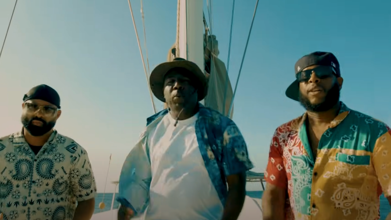 Talib Kweli & Madlib rendent hommage à Biz Markie dans le nouveau clip "One For Biz"
