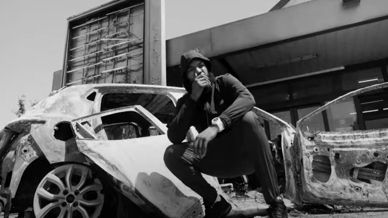 TH dévoile un nouveau clip macabre pour "47 Phil Foden" TH dévoile un nouveau clip macabre pour "47 Phil Foden"