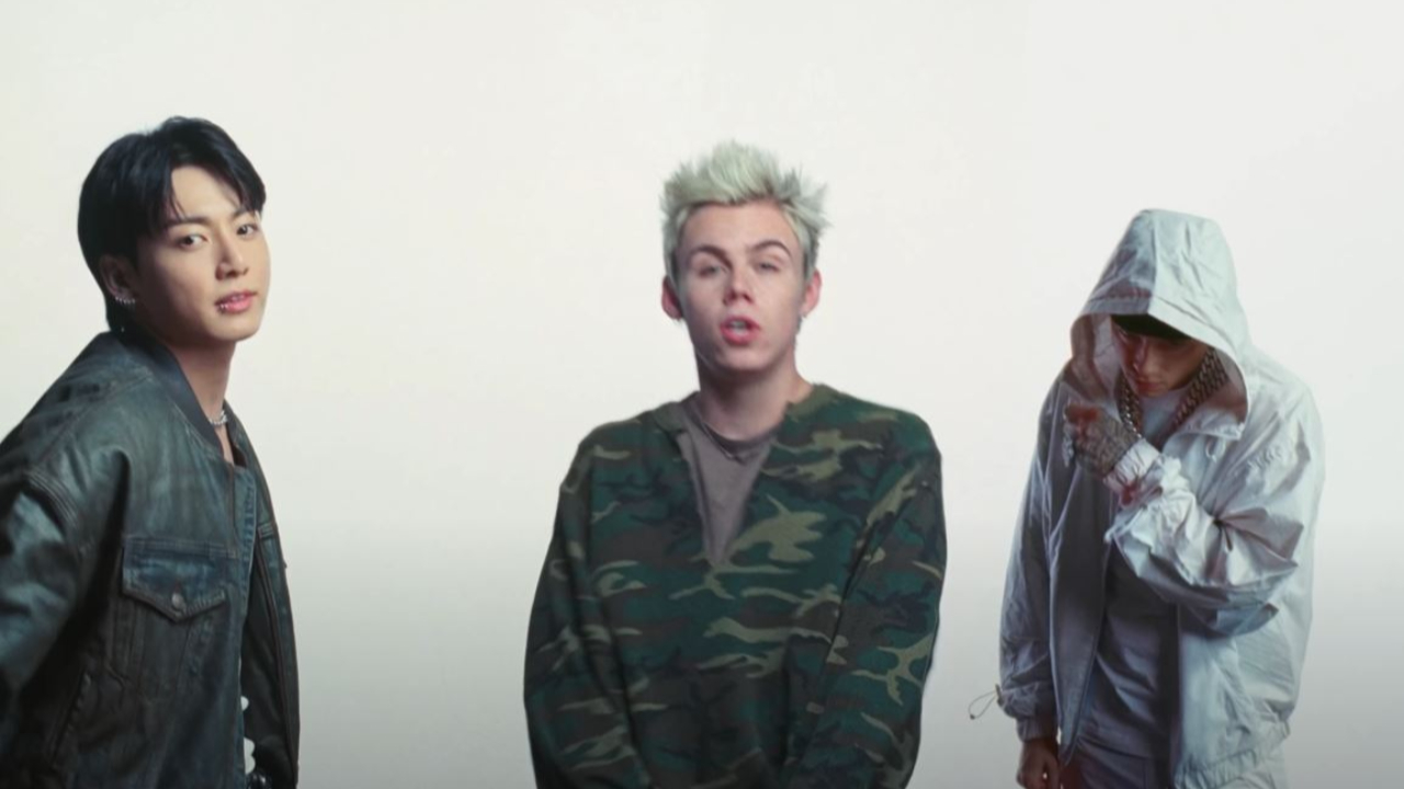 The Kid Laroi réuni Jung Kook et Central Cee pour le clip de "Too Much" The Kid Laroi réuni Jung Kook et Central Cee pour le clip de "Too Much"