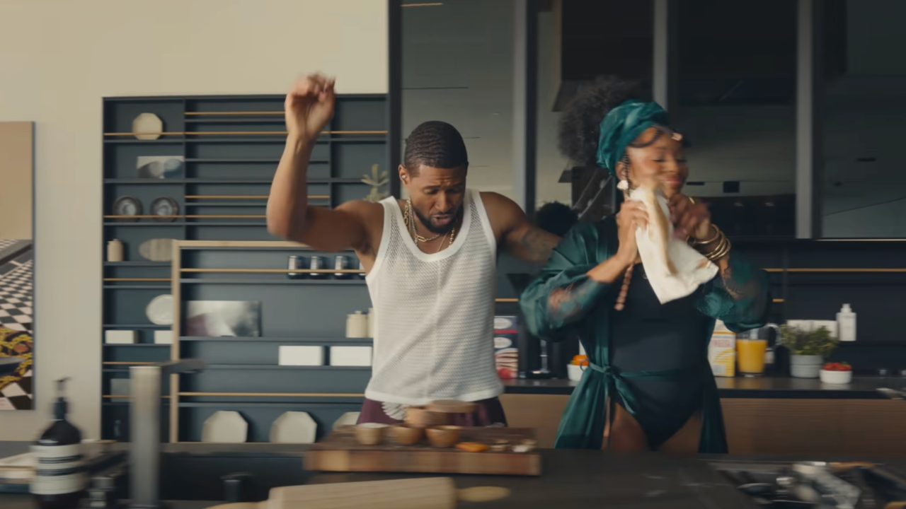 Usher a le coeur brisé dans "Ruine" Usher a le coeur brisé dans "Ruine"