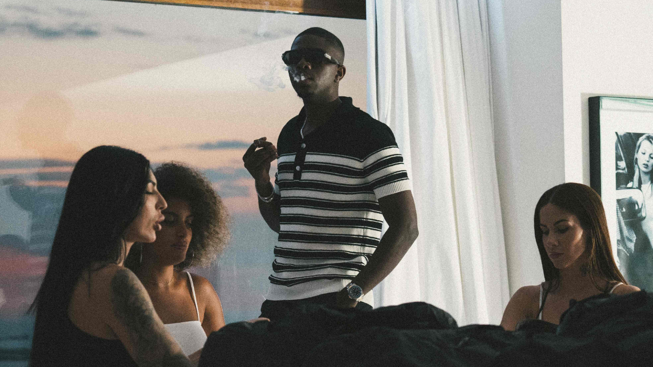 UZI présente son "Pélican"