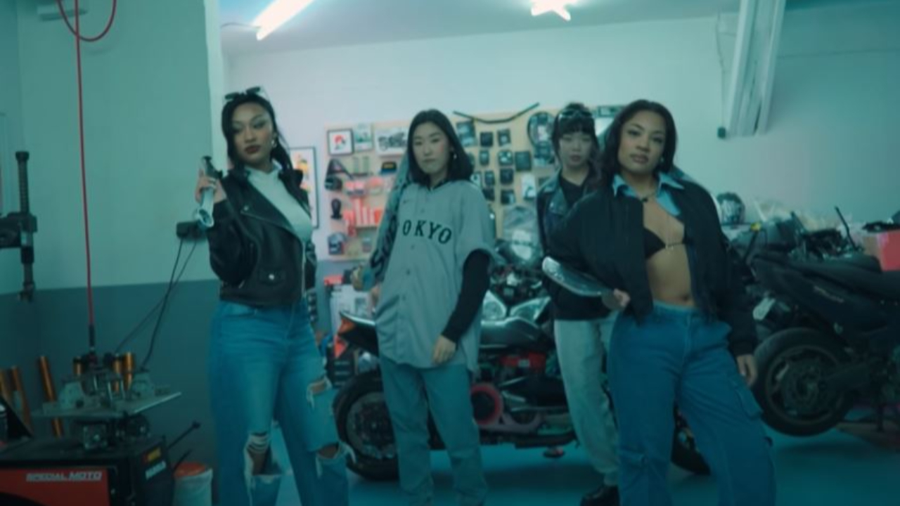 Vacra vous invite à monter sur son "Buggy"