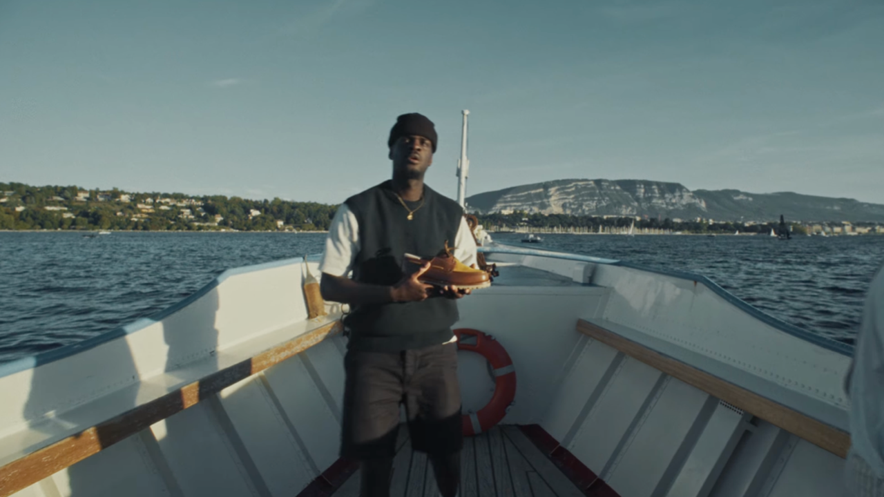 Varnish La Piscine navigue sur le "Nubian Farlow" dans son nouveau single